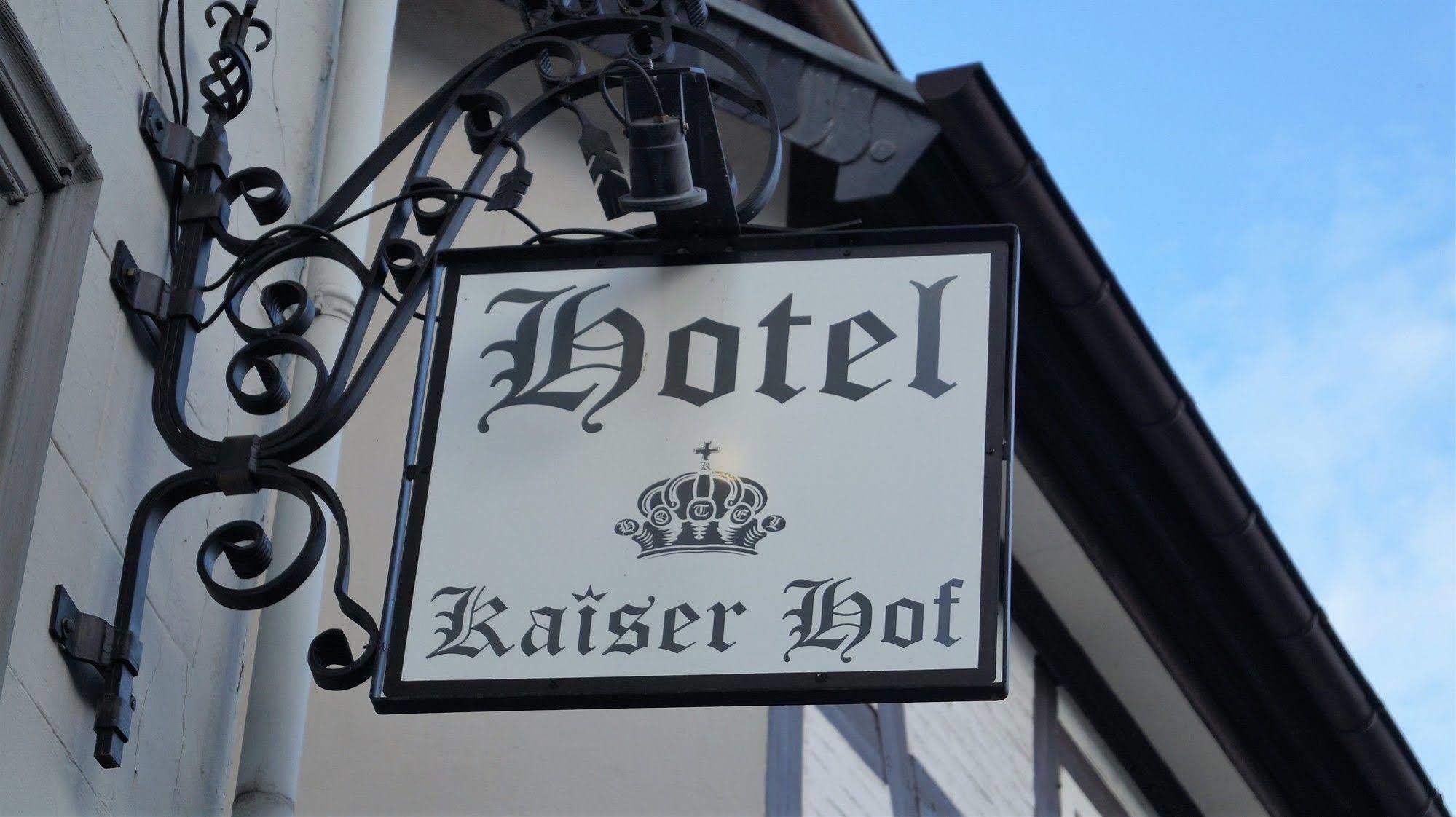 Hotel Kaiserhof กอสลาร์ ภายนอก รูปภาพ
